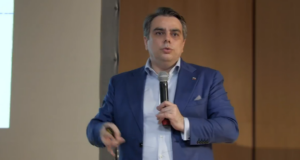Асен Василев