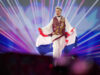 Бейби Лазаня дарява наградата, която му отпусна правителството за спечелването на второ място на Евровизия