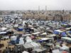 Близо 1 милион души са избягали през последните три седмици от град Рафах, съобщи Агенцията на ООН за подпомагане на палестински бежанци