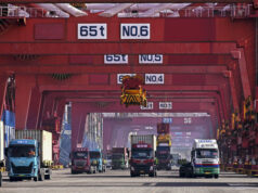 Китай с увеличение на вноса и износа през април, сочат официални данни