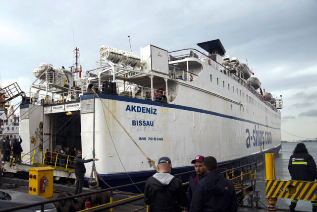 Кораб с 1900 тона хуманитарна помощ за Газа ще отплава днес от Турция