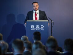 Косовският министър на отбраната информира полския си колега за сигурността в Косово и региона