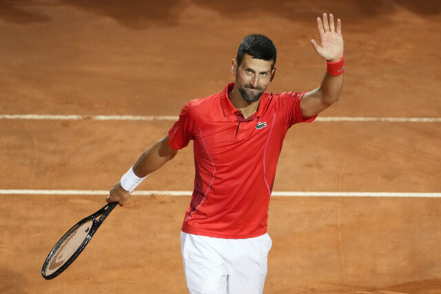Новак Джокович достигна до третия кръг на турнира по тенис от сериите "Мастърс" в Рим