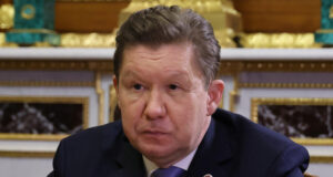 Путин е в Китай без шефа на "Газпром" в делегацията си