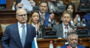 Първата официална среща на новия сръбски премиер бе със сръбския патриарх Порфирий