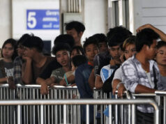 Хунтата в Мианма забранява на мъжете да кандидатстват за работа в чужбина
