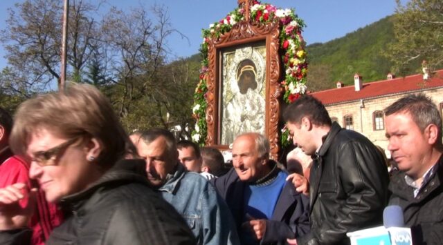 Чудотворната икона на Света Богородица