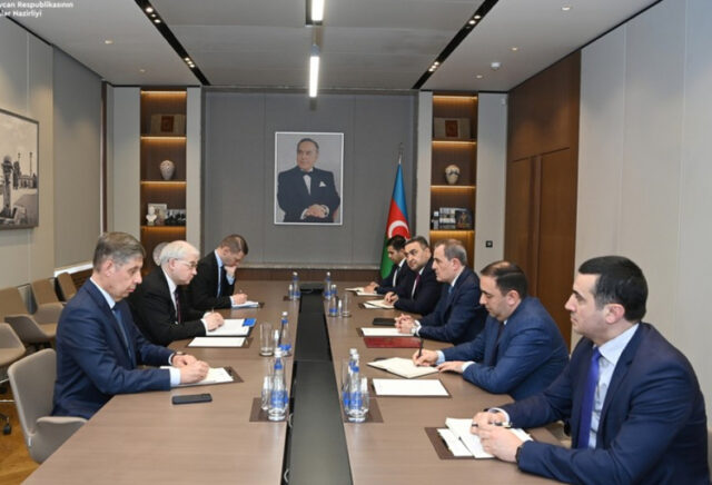 АЗЕРТАДЖ: Високопоставени представители на Азербайджан и Русия обсъдиха ситуацията в региона