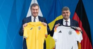 Аджерпрес: Румънският премиер Чолаку и баварският му колега Зьодер си размениха фланелки на националните отбори по футбол на Румъния и на Германия