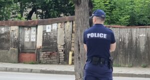 Задържан е мъж, причинил катастрофа и щети на множество автомобили след полицейско преследване във Велико Търново