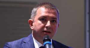 Недекларираната заетост ощетява публичните финанси на България с близо 3 млрд. лева годишно, заяви изпълнителният директор на АИКБ