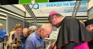 ОБНОВЕНА
                                                                                                Русия и Украйна обявиха, че са извършили размяна на пленници, сред които няколко свещеници