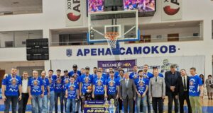 Самоков тържествено посрещна баскетболния шампион Рилски спортист, кметът връчи чек за 50 хиляди лева на отбора