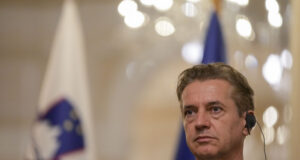 Словения подписа споразумение за пълноправно членство в Европейската космическа агенция