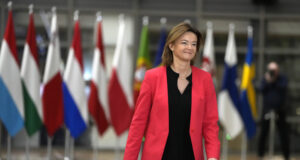 Словенската външна министърка призова към разрешаване на отворените въпроси с наследството на Югославия