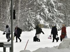 Финландският парламент придвижва законопроект за спиране на мигранти на границата с Русия