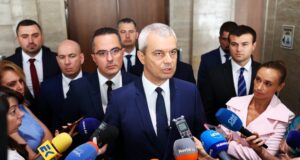 "Възраждане" поиска свикване на Консултативен съвет по национална сигурност заради пожарите