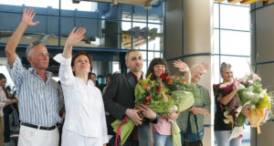 Българските медици се завръщат от Либия на 24 юли 2007 г. след осем години в затвора