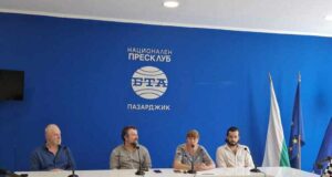 За нас театърът под звездите е кауза, каза Инна Церовска, мениджър на Шекспирова компания „Петровден“ в Пазарджик