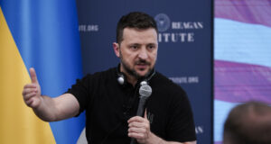 Не чакайте ноември, за да помогнете на Украйна, призова във Вашингтон Зеленски