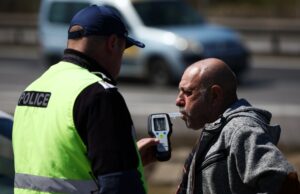 ОБЗОР
                                                                                                Шофьори в Румъния недоволстват от затягане на законодателството срещу употребата на наркотици