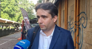 Песимисти сме, че може да има правителство в този парламент, каза Божидар Божанов