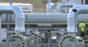 Приходите от продажби на петрол и газ в руския бюджет растат с 41 на сто през първото полугодие