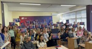 Алиса в дигиталния свят