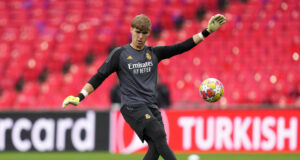 Андрий Лунин няма да напуска Реал Мадрид през това лято