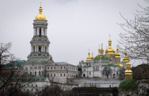 Володимир Зеленски подписа закон, забраняващ свързаната с Москва православна църква