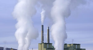 Екоорганизации съдят Еврокомисията заради недостатъчно строги правила за намаляване на вредните емисии