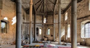 Затворен от десетилетия храм на Колю Фичето във Велико Търново посрещна стотици посетители по случай фестивала "48 часа Варуша юг"