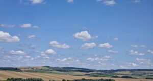 Земеделските земи в Търговищка област поскъпват със 7,5 процента през 2023 г. на годишна база