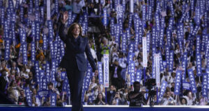 Камала Харис