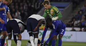 Мениджърът на Тотнъм Ангелос Постекоглу заяви, че пострадалият на мача с Лестър Родриго Бентанкур е в съзнание