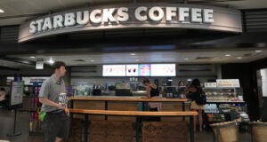 Новият главен изпълнителен директор на "Старбъкс" ще ходи на работа със самолет