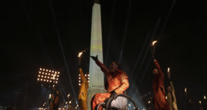 Параолимпийските игри бяха открити с грандиозен спектакъл в сърцето на Париж, трима българи ще се борят за медали