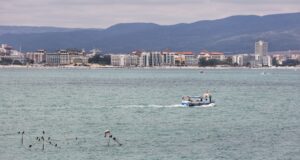 Приходите от нощувки в България през юни надминаха предковидните равнища, сочи справка в НСИ