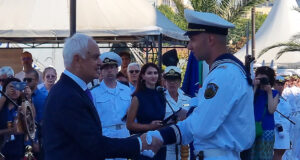 Първият випуск киберспециалисти за армията получиха лейтенантски пагони