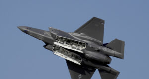 Турция опроверга съобщенията, че е готова да не активира руските ракети С-400 срещу американски изтребители F-35