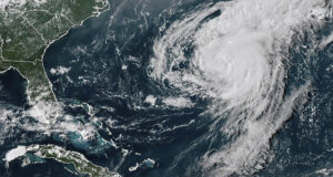 Ураганът "Ернесто" прекъсна електрозахранването на Бермудските острови, но не нанесе сериозни щети