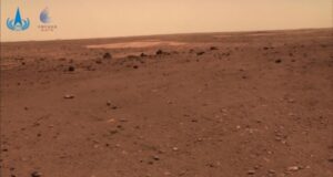 Учени откриха данни за подводен резервоар с вода на Марс