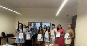 Учители от карловското СУ „Христо Проданов“ преминаха обучение по предприемачество и дигитализация в Португалия