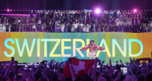 Немо от Швейцария ликува, след като спечели тазгодишното издание на "Евровизия"