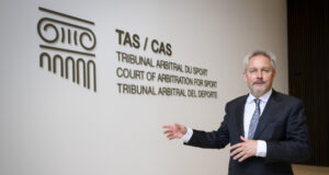 Aрбитражният съд по спорта (КАС) отново пренареди финал от Олимпиадата в Лондон и отне сребърния медал на руска атлетка