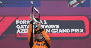 "Макларън" ще продължи да обсъжда подкрепата към своите пилоти преди всеки старт, каза директорът на отбора Андреа Стела