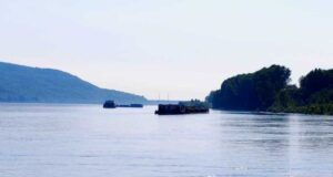 Аджерпрес: Прииждане в румънския сектор на река Дунав се очаква на 28-29 септември; властите са подготвили 1000 чувала с пясък