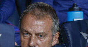 Барселона все още продължава да се развива, смята треньорът Ханзи Флик