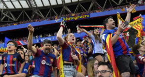 Барселона получи забрана да има гостуващи фенове за един мач в Шампионската лига заради расизъм