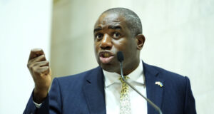 Британският външен министър: Владимир Путин няма да уплаши Запада